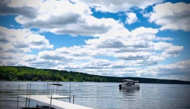 Escapade du lac | Spa | Vue Incroyable