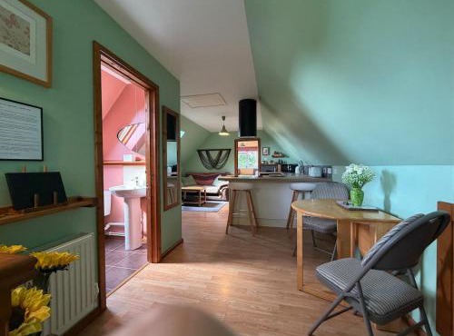 Fermain Lodge Countryside retreat, Peaceful Apartment with Gated Parking