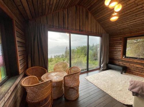 Forest Hideaway With Scenic View