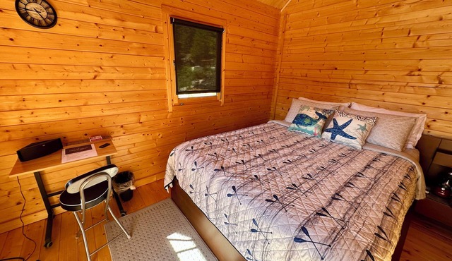 Garden Bay Hideaway Glamping - 2 Bunkie Cabins Site