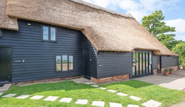 Granary Cottage at Valley Farm Barns, Snape