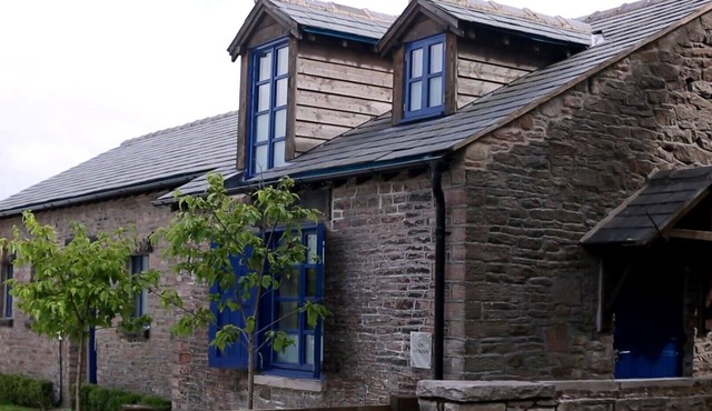 Hay barn cottage at New Mills Marina