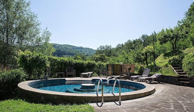 Homerez - House for 7 ppl. with swimming-pool at Castelnuovo di Garfagnana