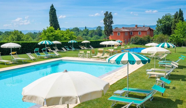 Large Flat with furnished terrace and view,Wi-Fi, A/C, 2 pools,stunning location