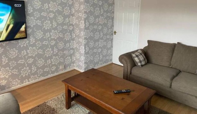 Large fully equipped and comfortable 3 Bedroom House in Westerhope