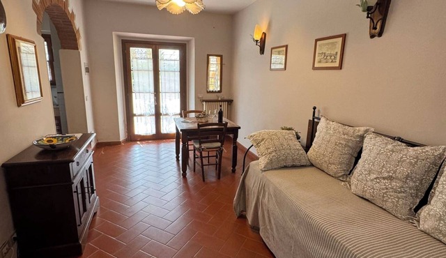 Leccino-cozy ground floor apartment-Agriturismo San Jacopo