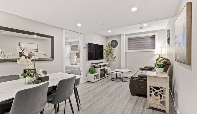Luxury Living: Exclusive Legal Suite