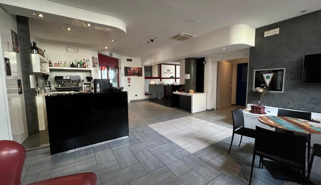 Master Hotel