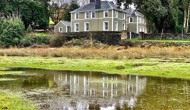 MOR EDRIN, pet friendly, character holiday cottage in Harlech