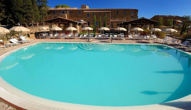 Nice apartment for 3 guests with A/C, pool, TV and panoramic view