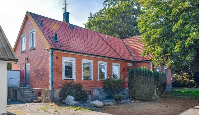 Nice home in Simrishamn