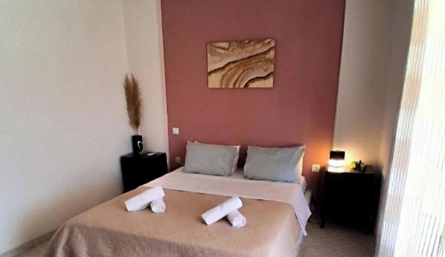 Perfect 1-bedroom apartment with AC and King-Size Bed ,Trikala Centre