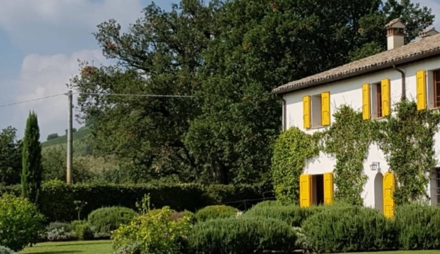 Podere la casetta, independent villa consisting of two apartments
