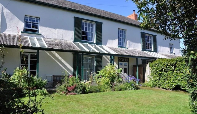Sages House - Regency country villa in heart of Dolton