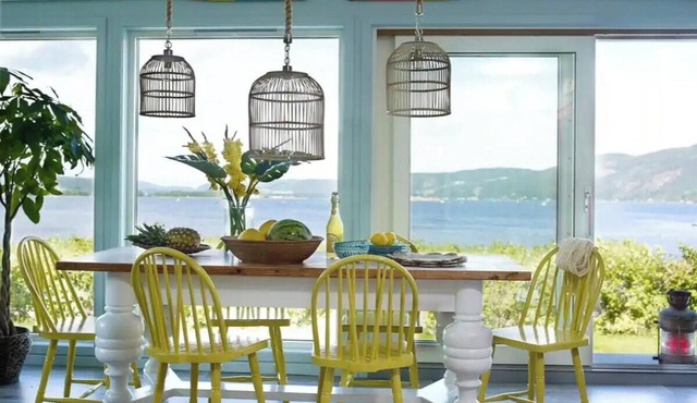 Seaside cabin with private beach near Oslo