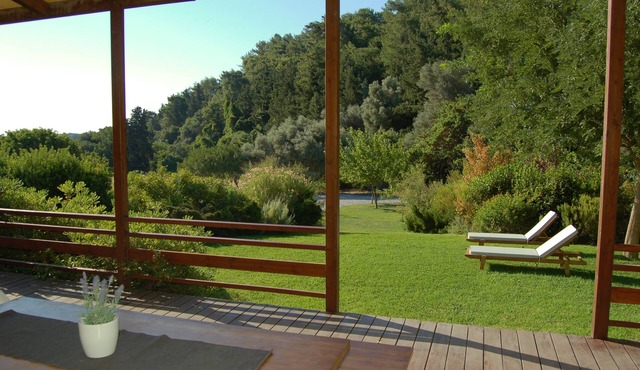 Serene Retreat Secluded villa in natural setting, family friendly