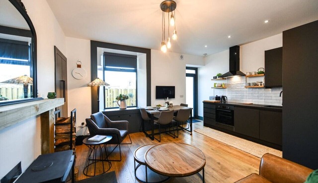 South Shores Cottage Flat