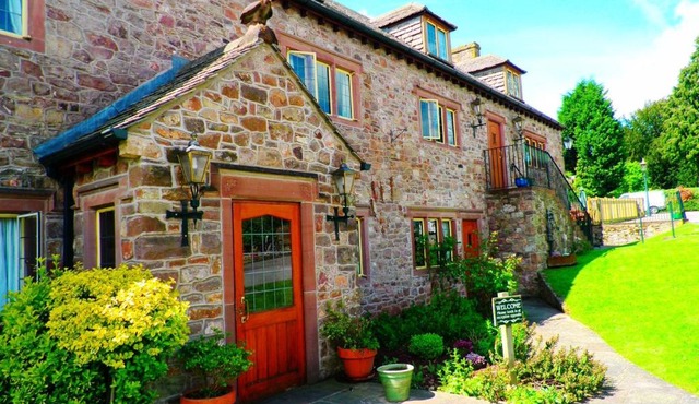 The George Hotel