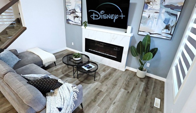 Three King Beds|Central A/C|Fireplace|Park|Disney+