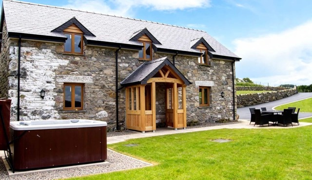 Tyn Y Celyn Canol, Ruthin