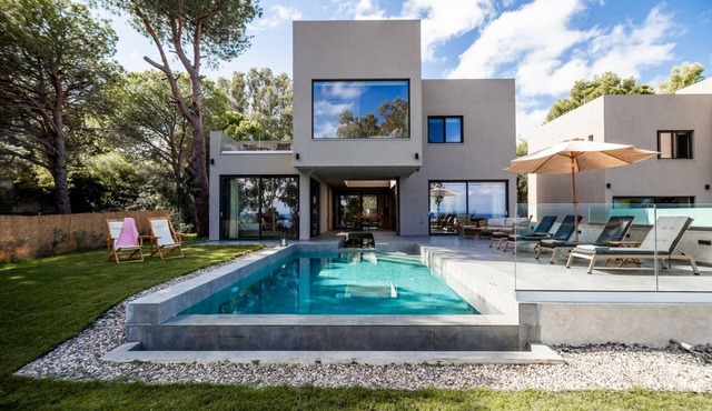Villa in Zakynthos with Sea Views & Pool