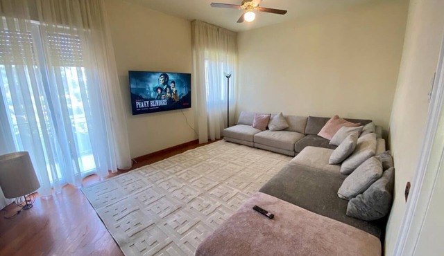 Villa Sophia - hillside oasis with beach access included in Viareggio