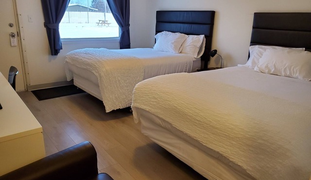 waintel studio-wainwright motel