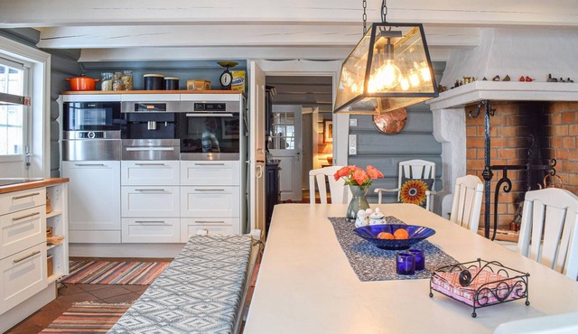 Welcome to Bjørnslykka, a former homestead that is a spectacular experience in itself.