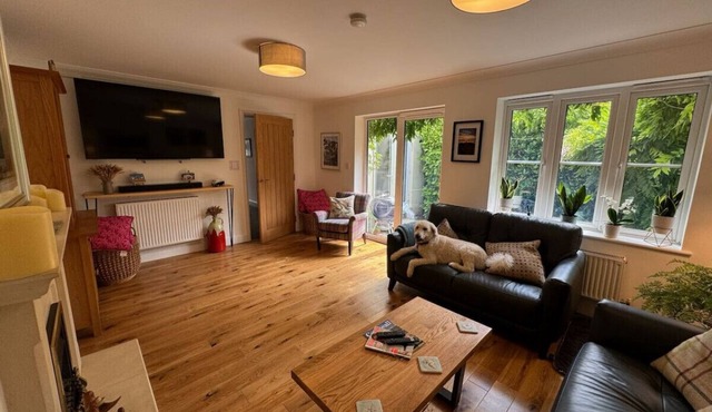 Wisteria House 3 bed sleeps 6