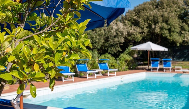Wonderful private villa with WIFI, A/C, private pool, TV, patio, pets allowed and panoramic view