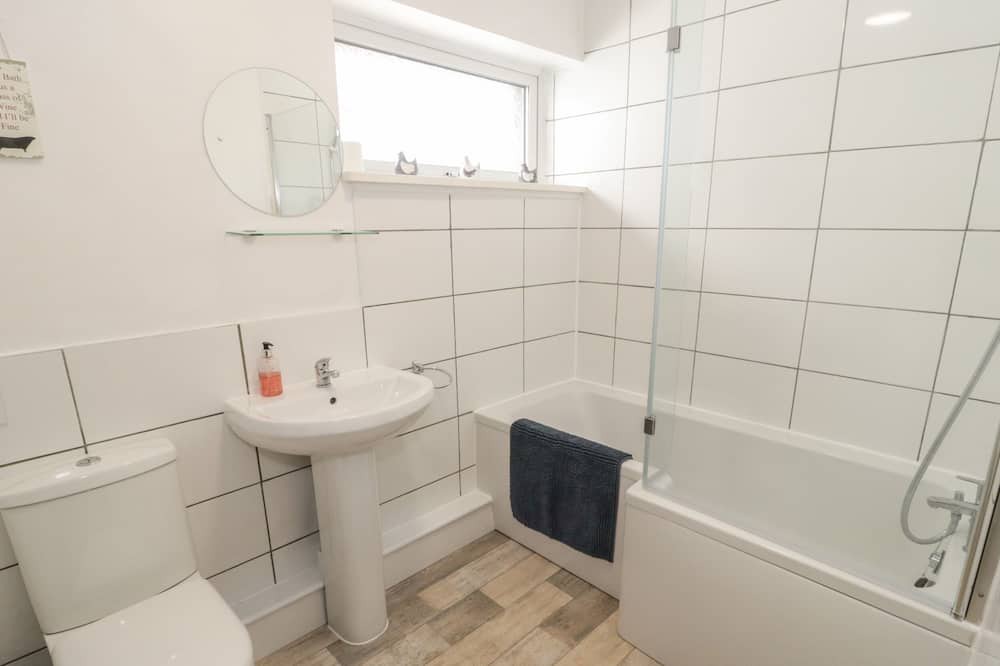 Photo of Bathroom in Abergele
