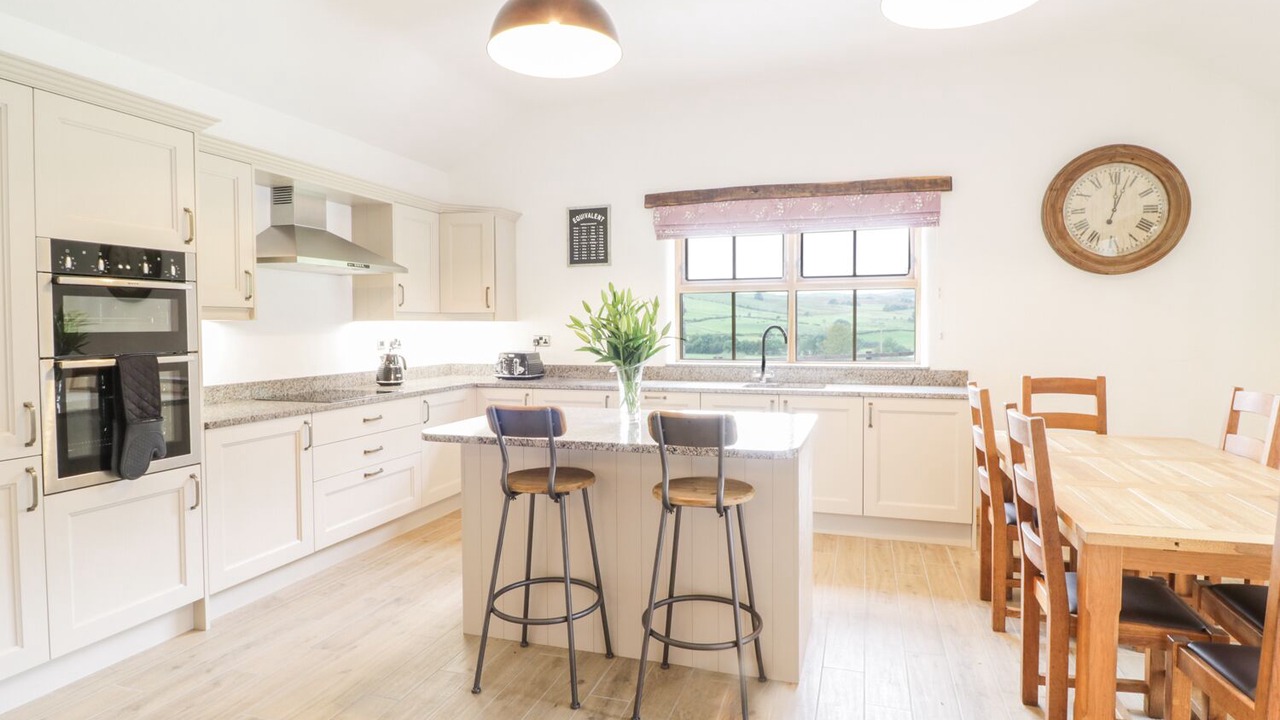 Photo of Kitchen in Cwmtirmynach