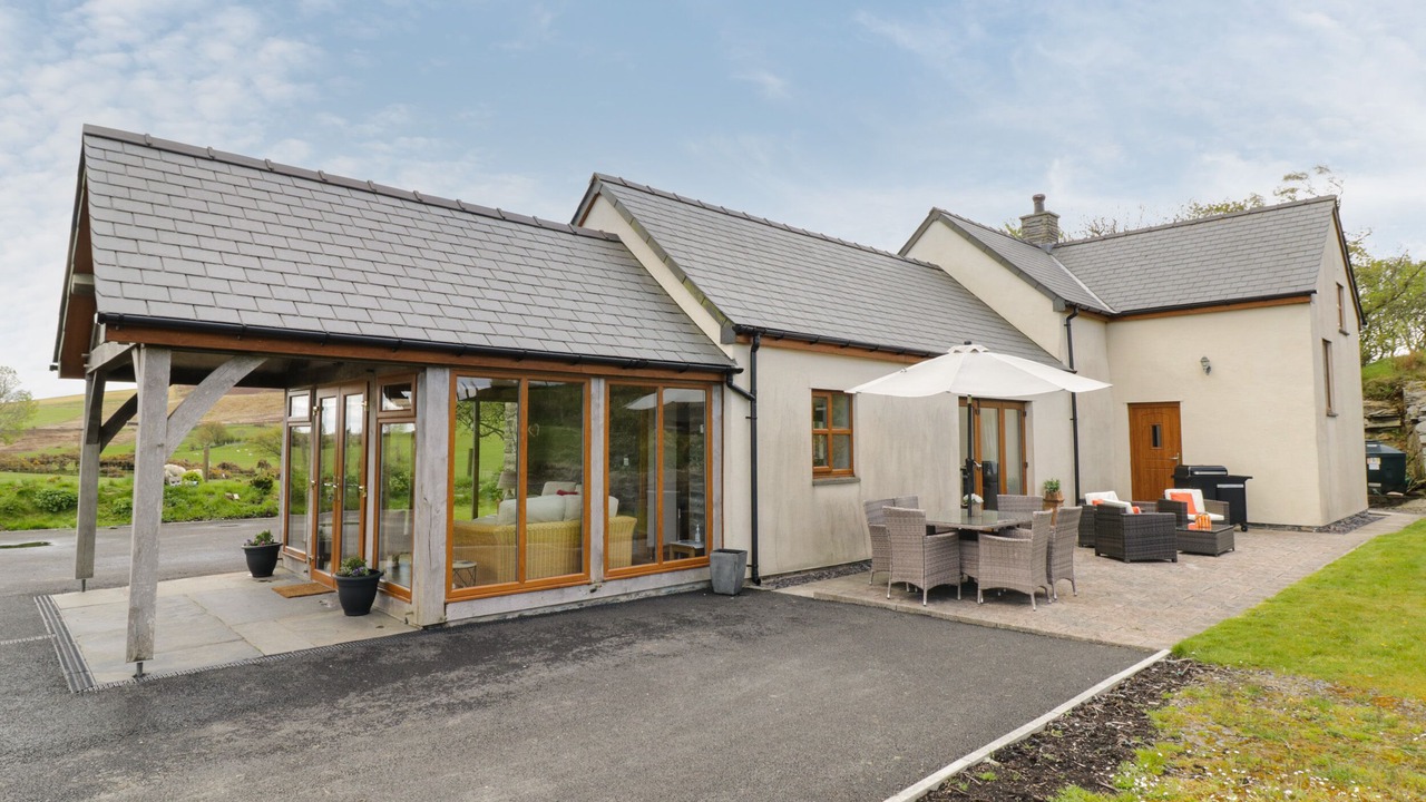 Photo of Outdoor in Denbigh