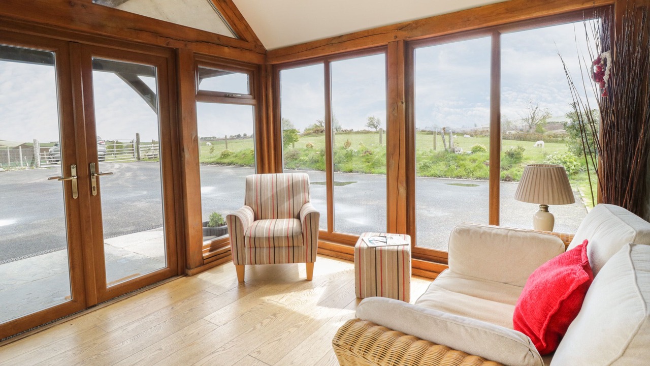 Photo of Livingroom in Denbigh