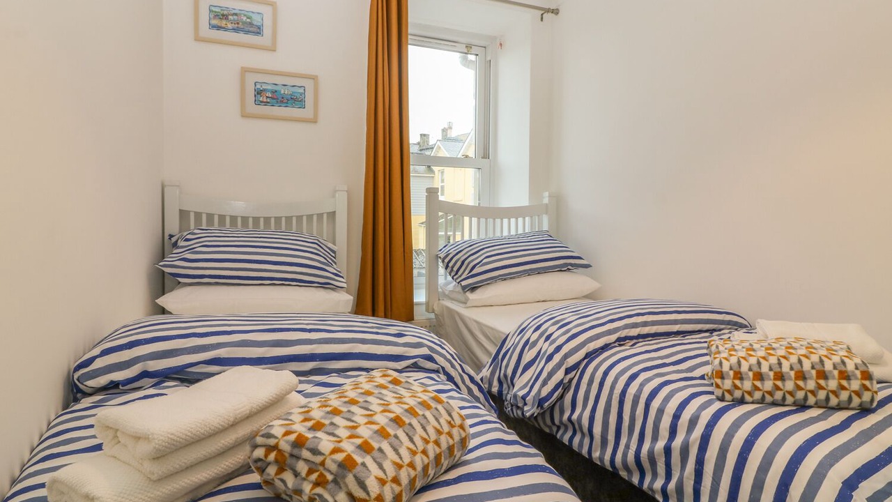 Photo of Bedroom in Torquay City Centre