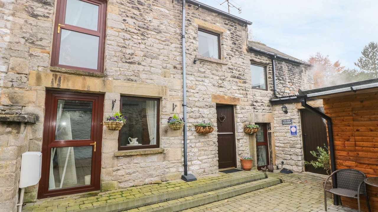 Photo of Outdoor in Castleton