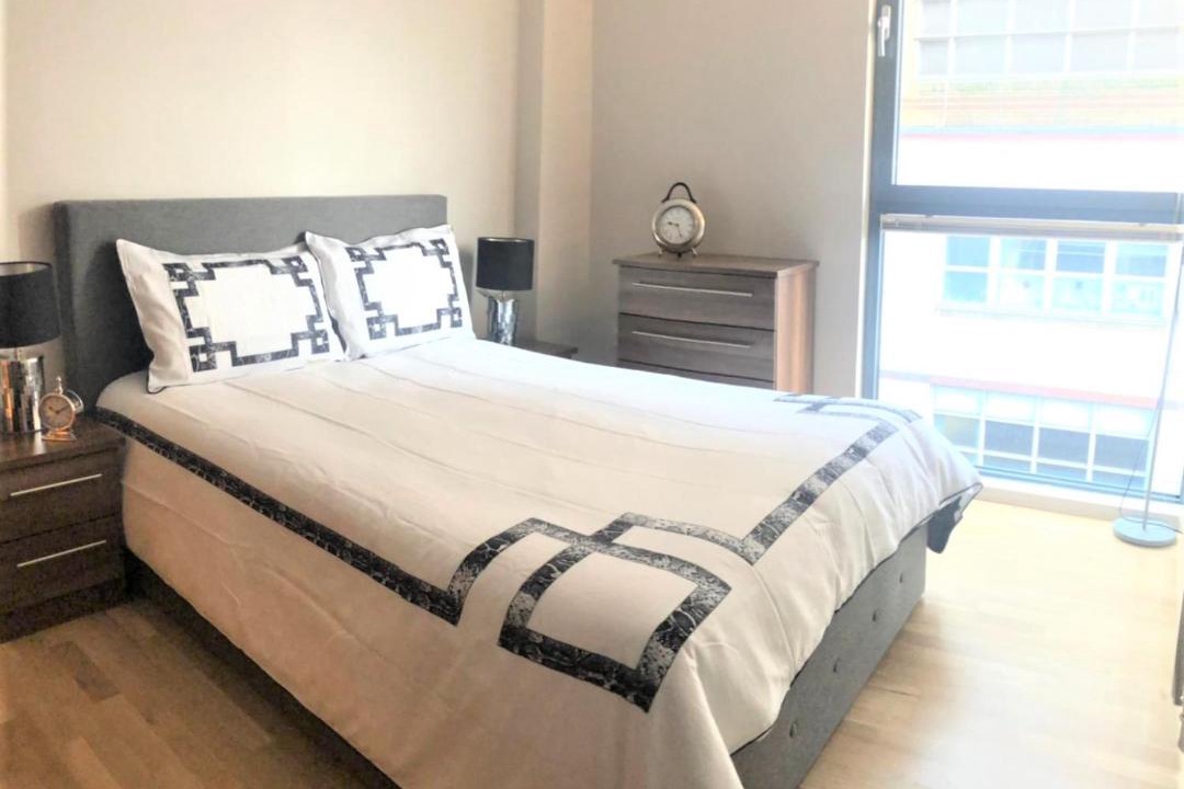 Photo of Bedroom in Royal Borough of Kensington and Chelsea
