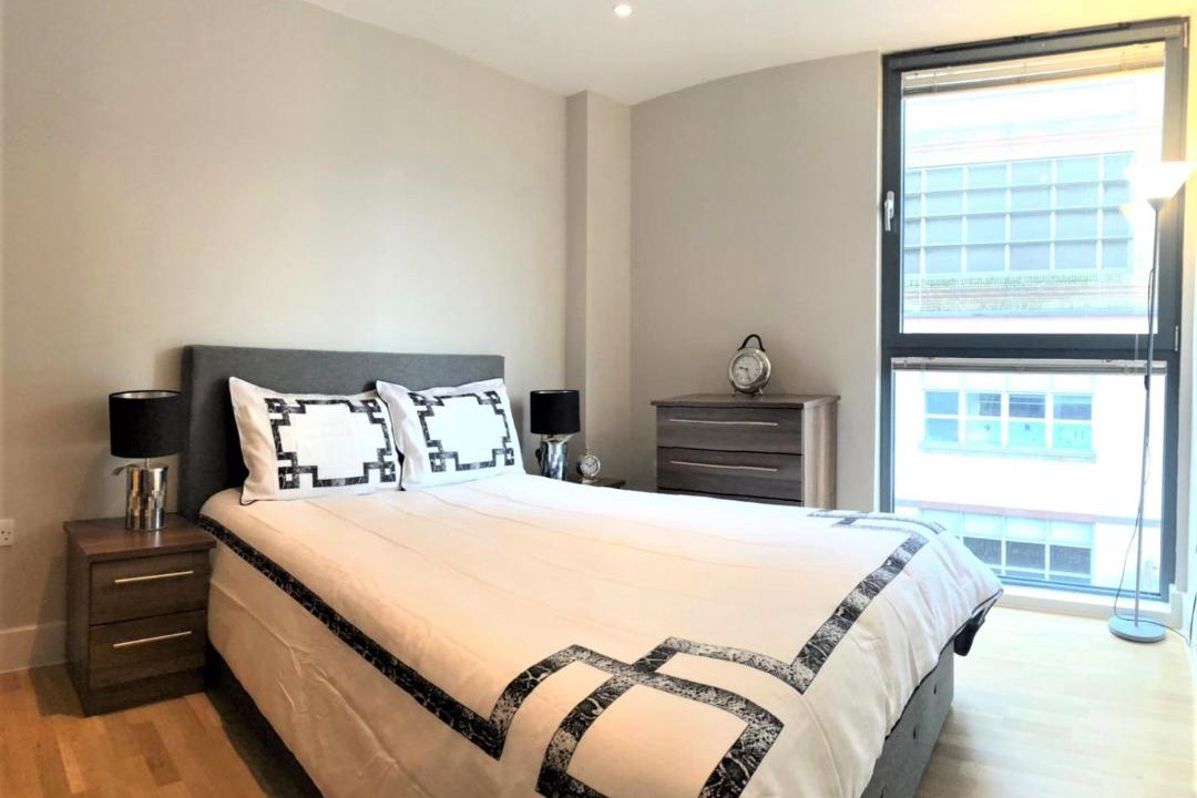 Photo of Bedroom in Royal Borough of Kensington and Chelsea