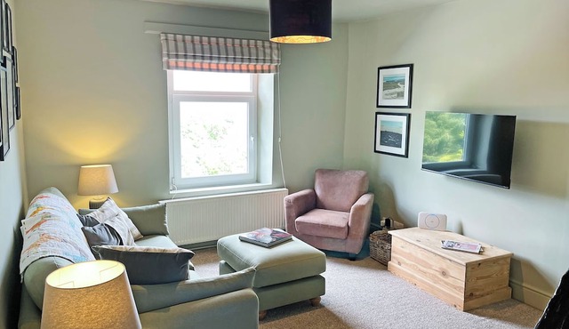 2 bedroom accommodation in Burley Woodhead, near Ilkley