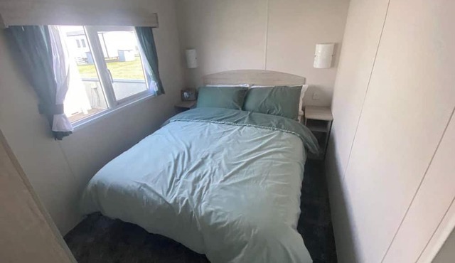 Scarlet 3 Bed Caravan Sleeps 6 - Balcony